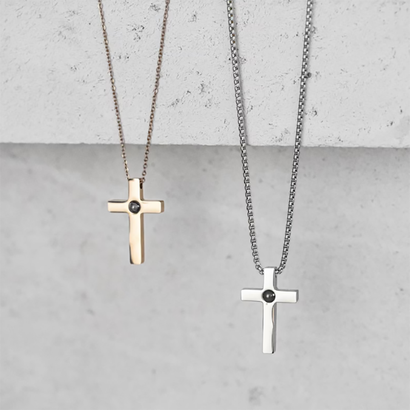 Colar Crucifixo | Personalizável com foto