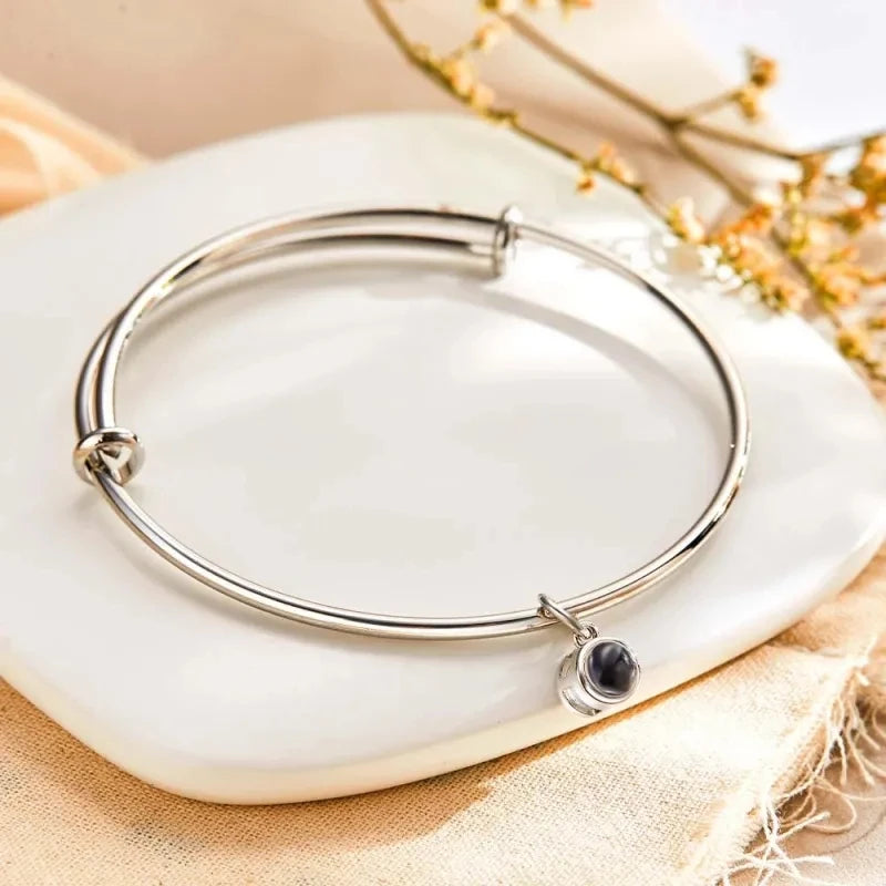 Bracelete com pingente personalizável
